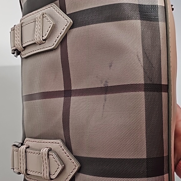 Authentic Burberry Chester Boston Bag - Picture 10 of 17